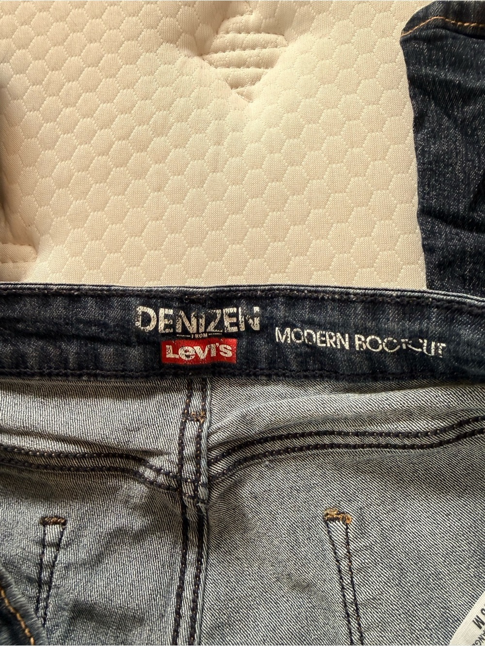 Levi's Dark Blue Bootcut Women's Jeans - Picture 3 of 6